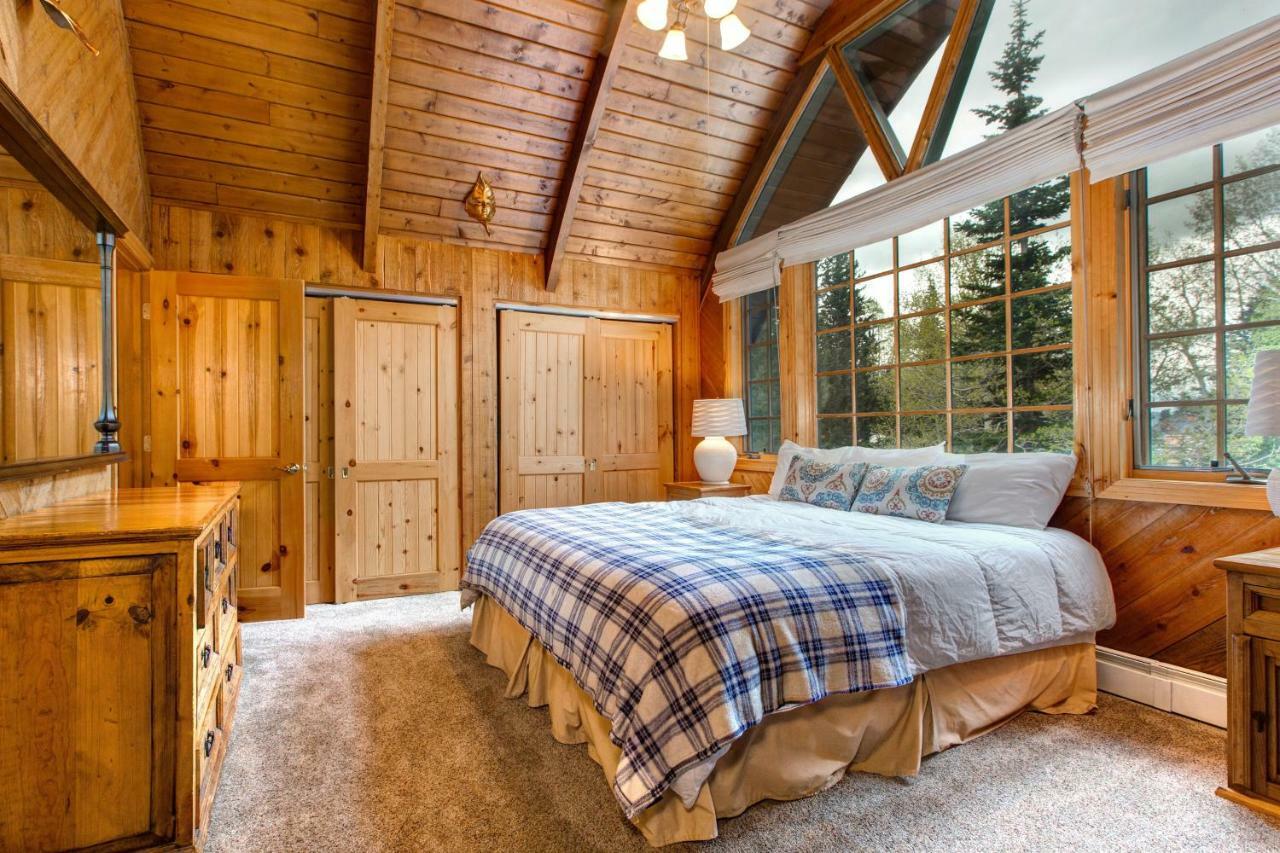 Creekside Chalet Alta Exterior photo